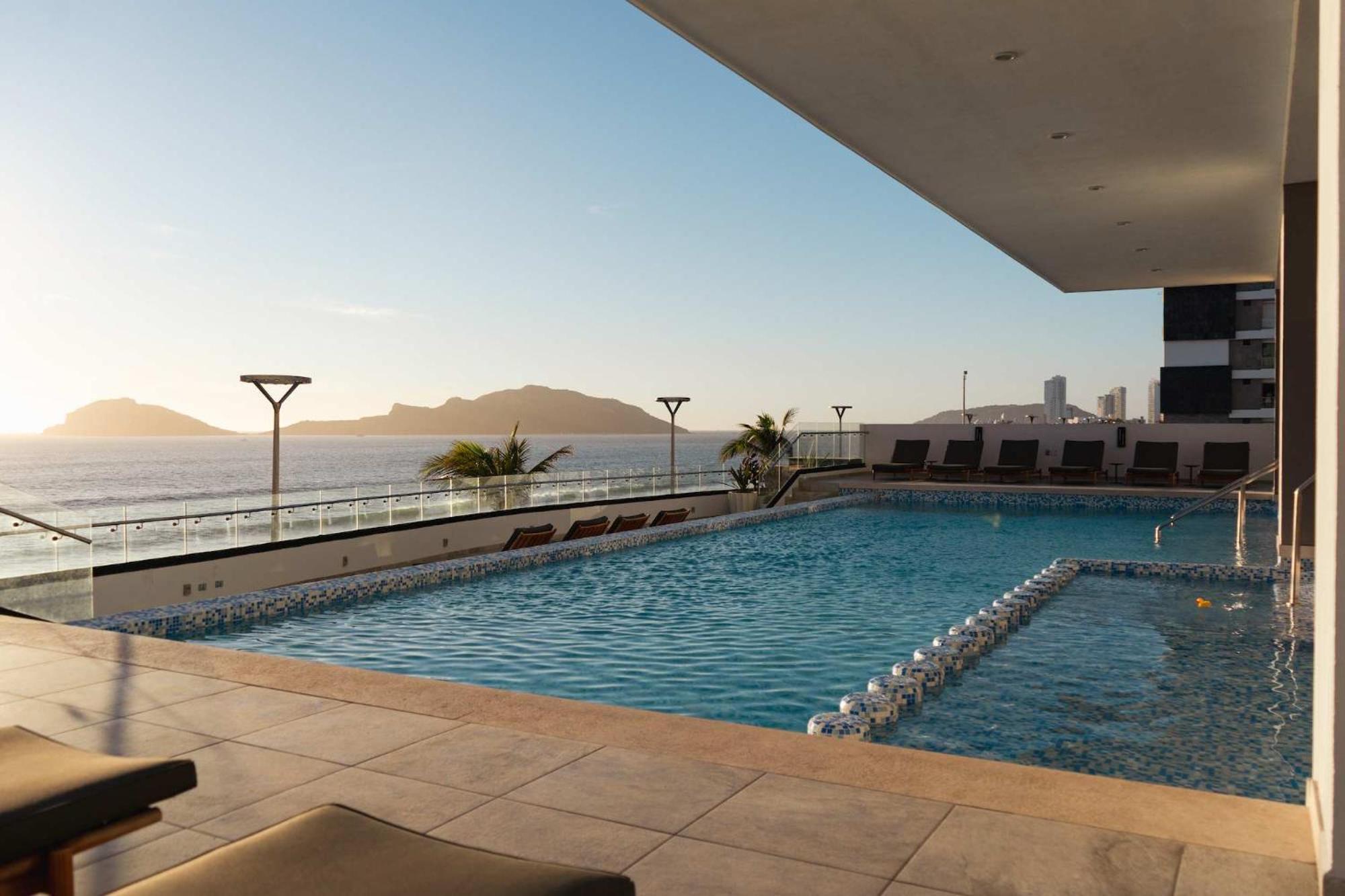 In Malecon With Pool And View Of The Stadium - Altomare 1302 Apartamento Mazatlán