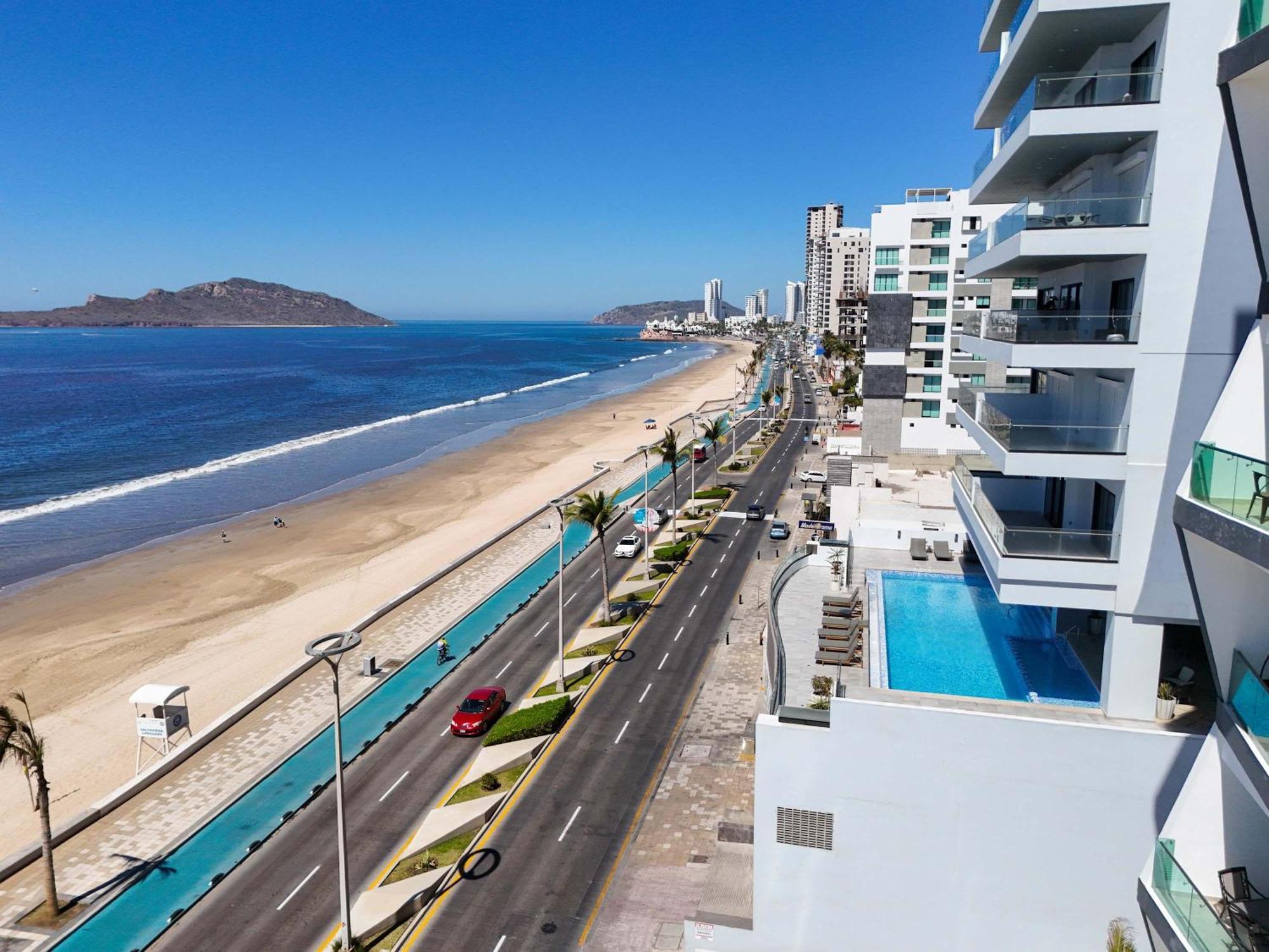 Apartamento In Malecon With Pool And View Of The Stadium - Altomare 1302 Mazatlán