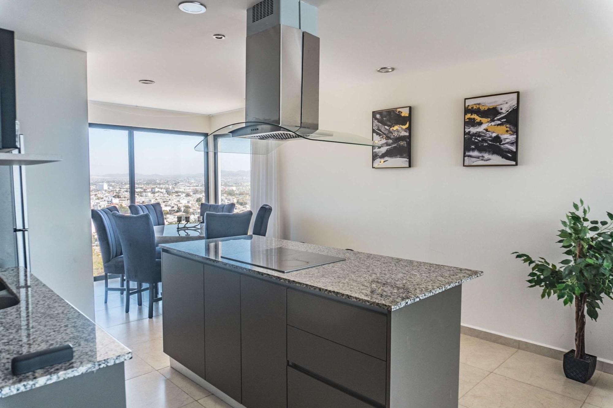 Apartamento In Malecon With Pool And View Of The Stadium - Altomare 1302 *